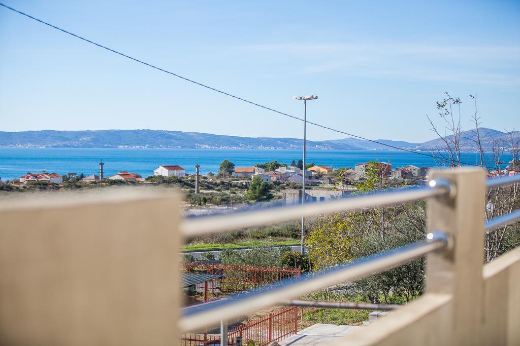 Apartments Mira Kaštela Eksteriør billede