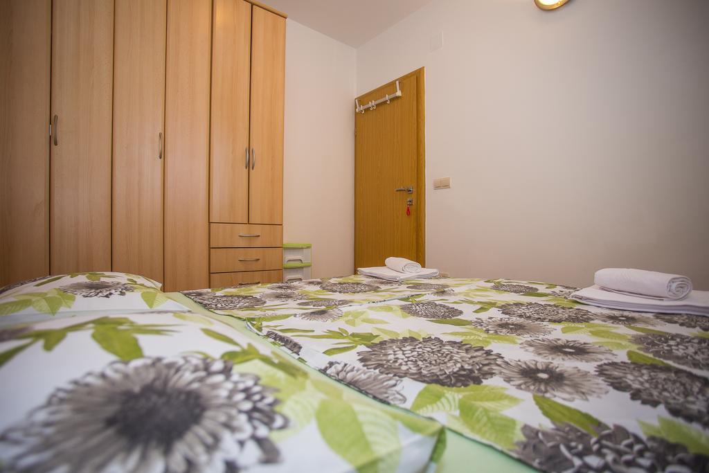 Apartments Mira Kaštela Eksteriør billede